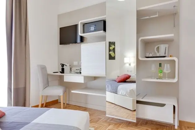 Deluxe Tek Büyük Yataklı Oda, 1 Büyük (Queen) Boy Yatak, Balkon, Şehir Manzaralı