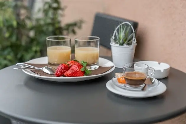 Comfort Üç Kişilik Oda, Balkon, Bahçe Manzaralı