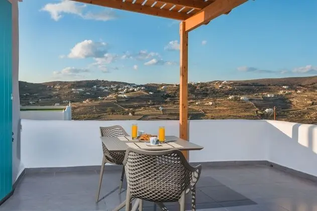 Sea View Suite