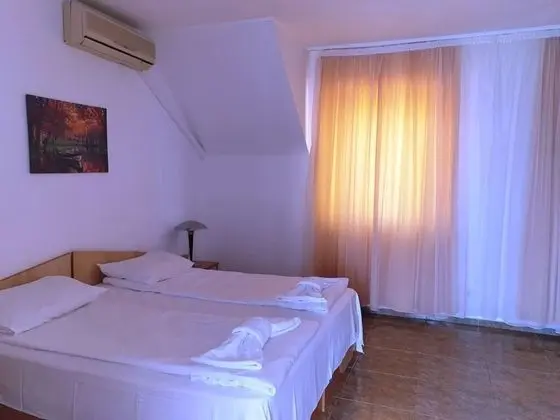 Panoramic Apart Daire, 2 Yatak Odası, Küçük Mutfak, Deniz Manzaralı