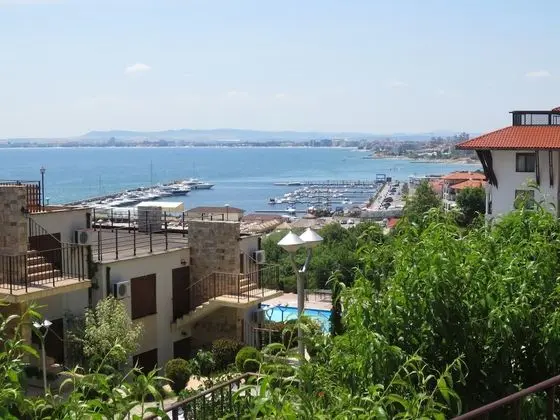Panoramic Apart Daire, 2 Yatak Odası, Küçük Mutfak, Deniz Manzaralı