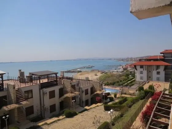 Panoramic Apart Daire, 2 Yatak Odası, Küçük Mutfak, Deniz Manzaralı