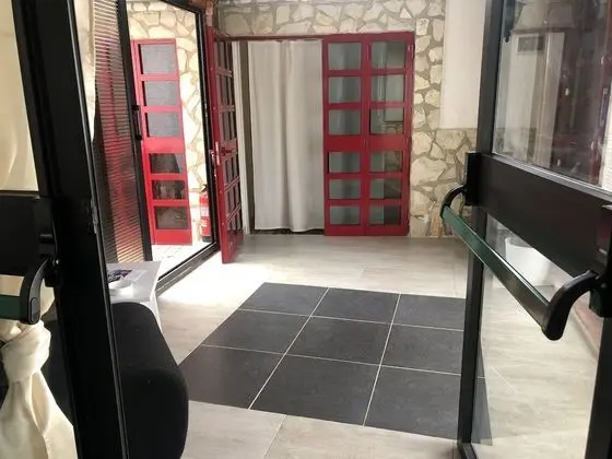 Romantic Sıra Ev, 1 Büyük (Queen) Boy Yatak