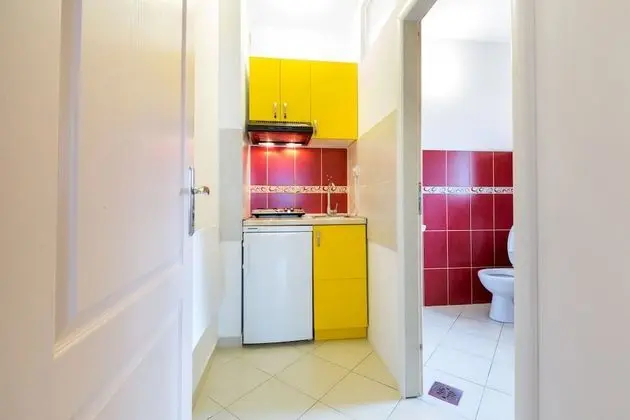 Basic Apart Daire, 4 Yatak Odası, Bağlantılı Odalar, Bahçe Manzaralı
