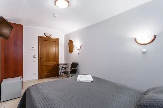 Economy Tek Büyük Yataklı Oda, Ortak Banyo