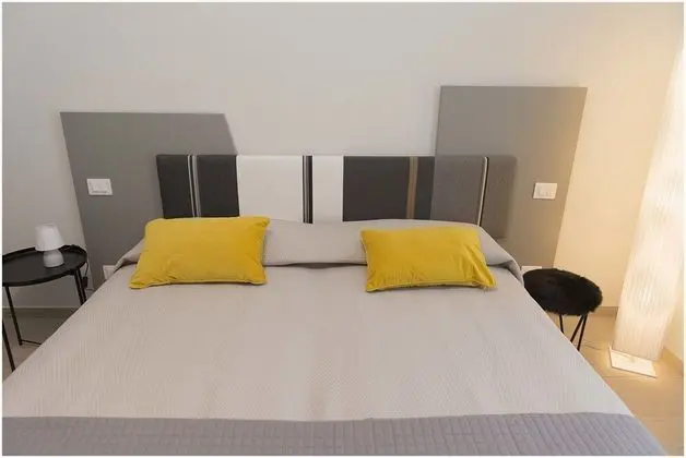 Üç Kişilik Oda, Teras