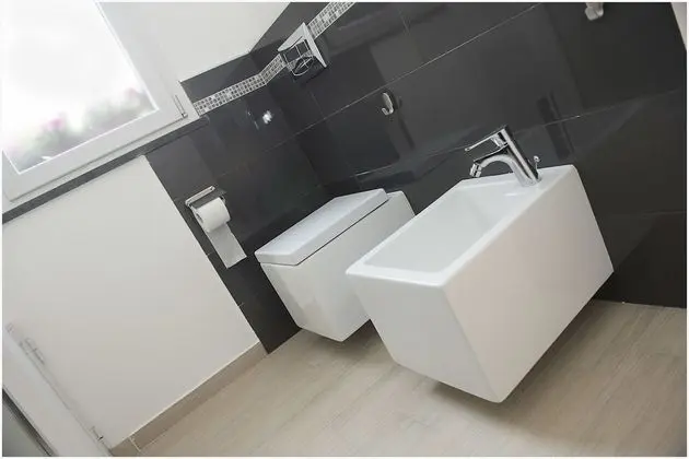 Üç Kişilik Oda, Teras