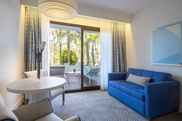 Deluxe Oda, Havuz Kullanımı (Oasis 4 pax)