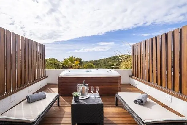 Deluxe Oda, Teras (Hot tub 1 pax)