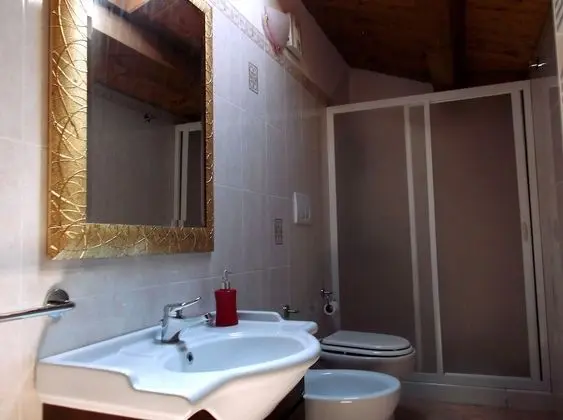 Comfort Tek Büyük veya İki Ayrı Yataklı Oda