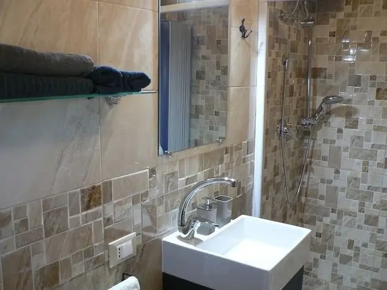Tek Büyük Yataklı Oda (Crema)