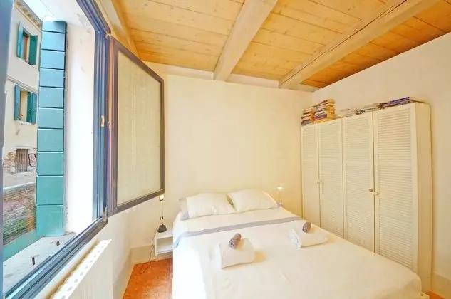 Apart Daire, 2 Yatak Odası, Kanal Manzaralı