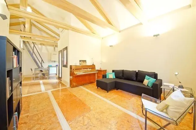 Apart Daire, 2 Yatak Odası, Kanal Manzaralı