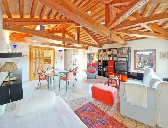 Dubleks, 2 Yatak Odası, Kanal Manzaralı, Bahçeli