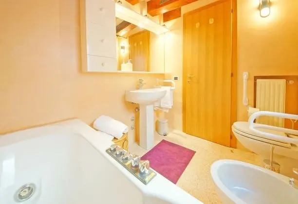 Dubleks, 2 Yatak Odası, Kanal Manzaralı, Bahçeli