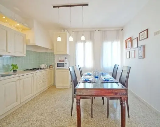 Apart Daire, 2 Yatak Odası, Veranda, Kanal Manzaralı