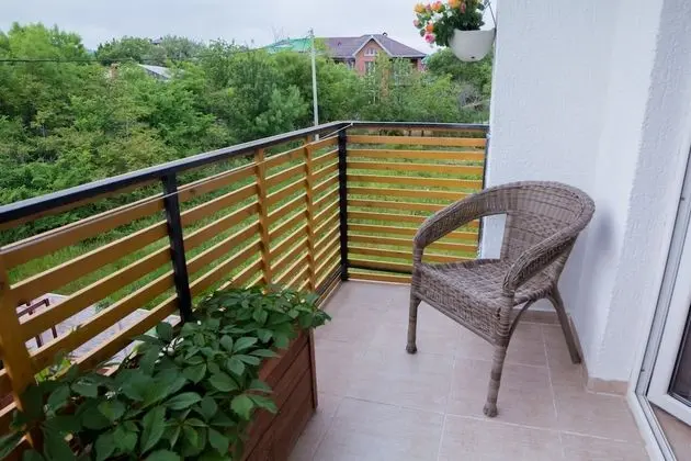 Süit, Balkon
