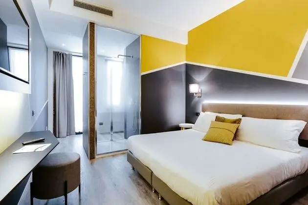 Standard Tek Büyük Yataklı Oda