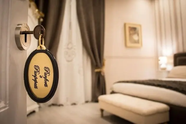 Luxury Üç Kişilik Oda, Şehir Manzaralı