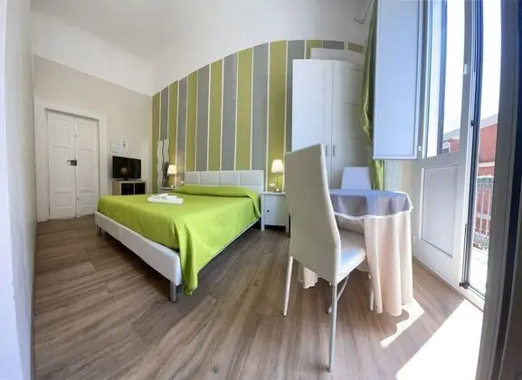 Comfort Tek Büyük Yataklı Oda