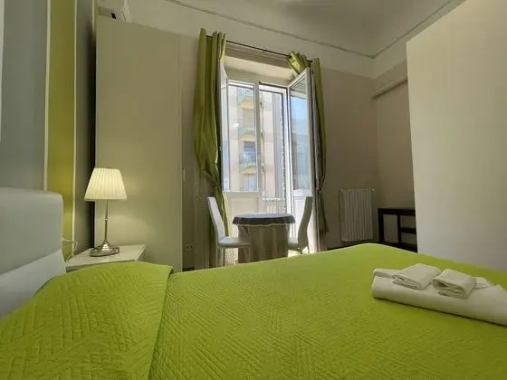 Comfort Tek Büyük Yataklı Oda