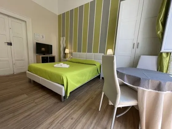 Comfort Tek Büyük Yataklı Oda