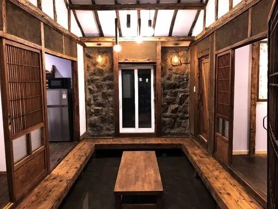 Traditional Ev (Main Building)