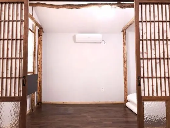 Traditional Ev (Main Building)