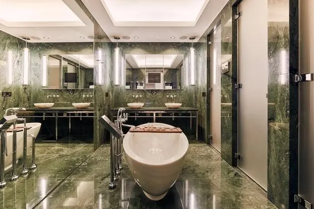 Luxury Süit (Masina)