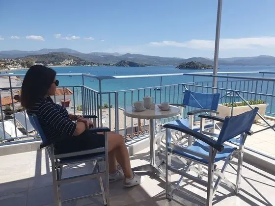 Üç Kişilik Oda, Kısmi Deniz Manzaralı
