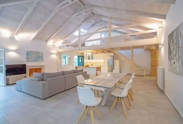 Deluxe Villa