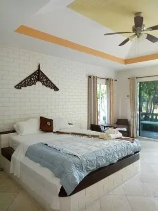 Standard Room with Pool View