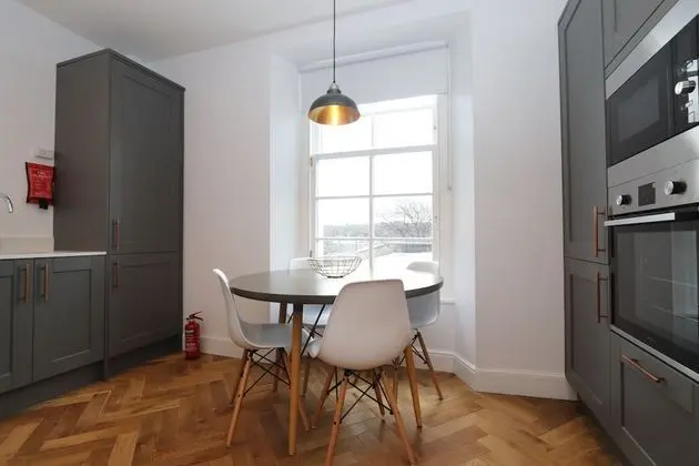 Deluxe Apart Daire, Birden Çok Yatak