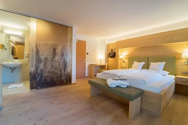 Tek Büyük Yataklı Oda, Balkon, Vadi Manzaralı (St. Vigil)