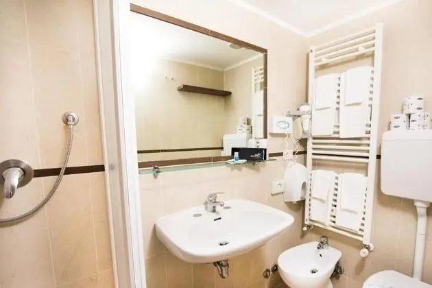 Comfort Tek Büyük Yataklı Oda