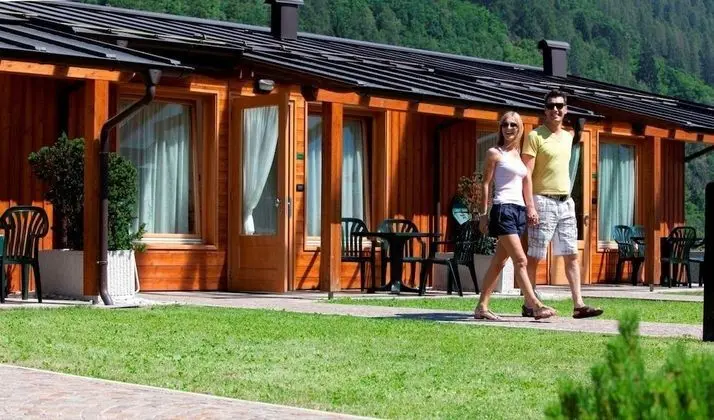 Standard Dağ Evi, Birden Çok Yatak, Dağ Manzaralı