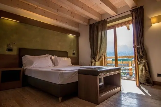 Tek Büyük veya İki Ayrı Yataklı Oda