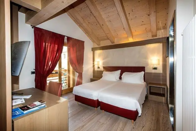 Tek Büyük veya İki Ayrı Yataklı Oda