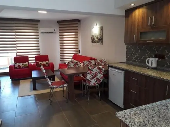 Villa 2+1 Oda, Havuz veya Bahçe Manzaralı, Balkonlu