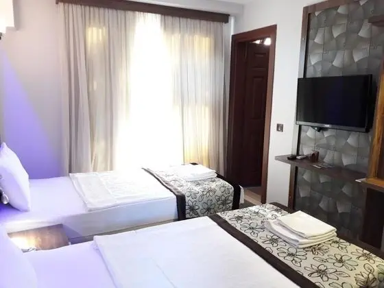 Standart Oda, Bahçe Manzaralı, Balkonlu