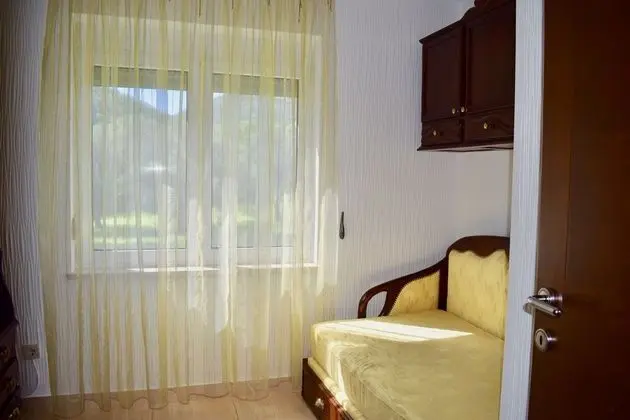 Classic Apart Daire, Havuz Manzaralı