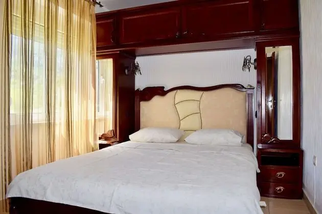 Classic Apart Daire, Havuz Manzaralı