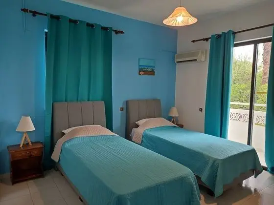 Superior Tek Büyük veya İki Ayrı Yataklı Oda, Sigara İçilmez, Bahçe Manzaralı