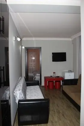 Deluxe Süit, Sigara İçilmez