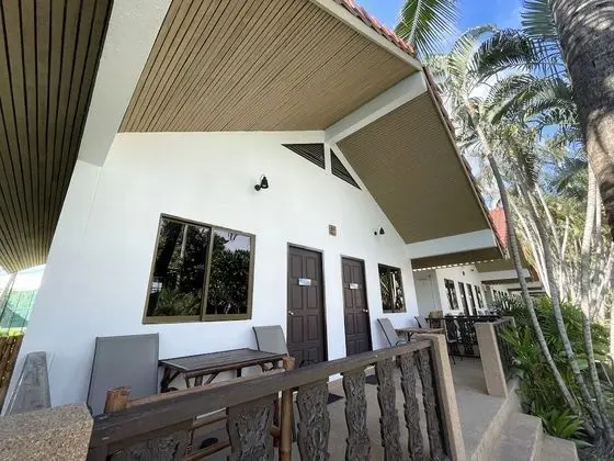 Superior Bungalow Garden View