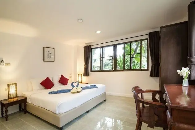 Two Bedroom Deluxe Suite With Garden View