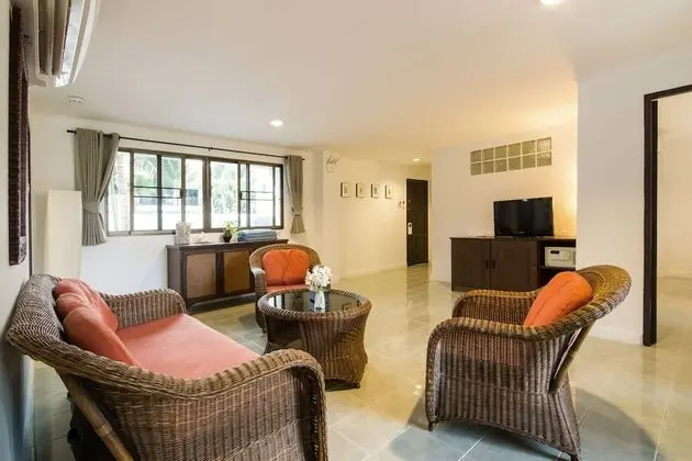 Two Bedroom Deluxe Suite With Garden View