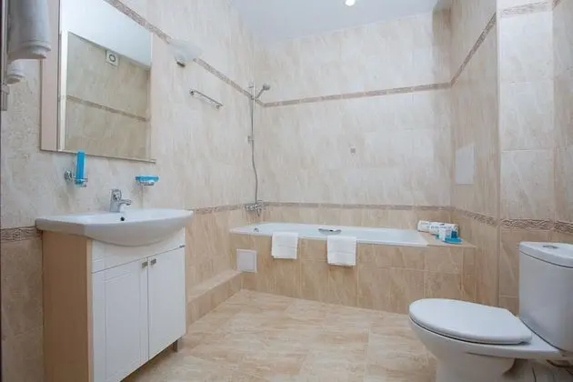 Comfort Tek Büyük veya İki Ayrı Yataklı Oda