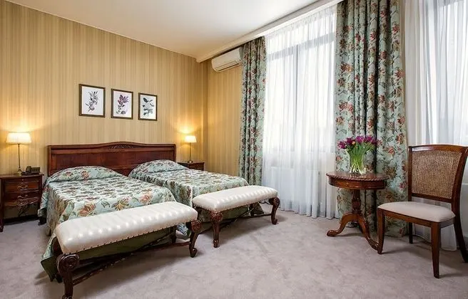 Deluxe Tek Büyük Yataklı Oda, Balkon, Deniz Manzaralı