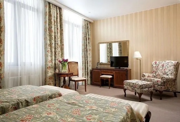 Deluxe Tek Büyük Yataklı Oda, Balkon, Deniz Manzaralı
